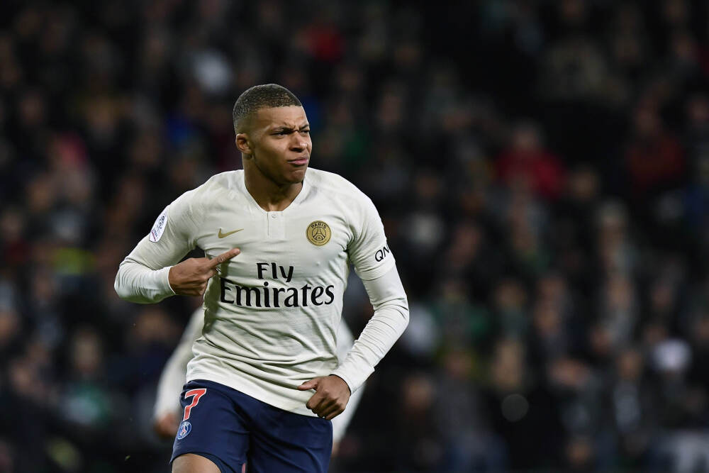 王杨：黄金大牛市别猜顶 很快突破4500 ！